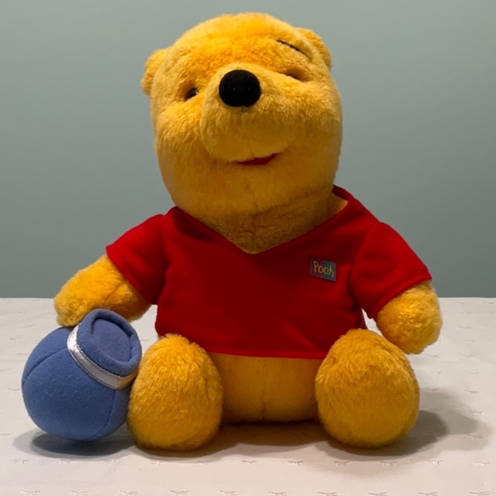 Winnie the Pooh Plush Animal w/Honey Jar /Vintage​